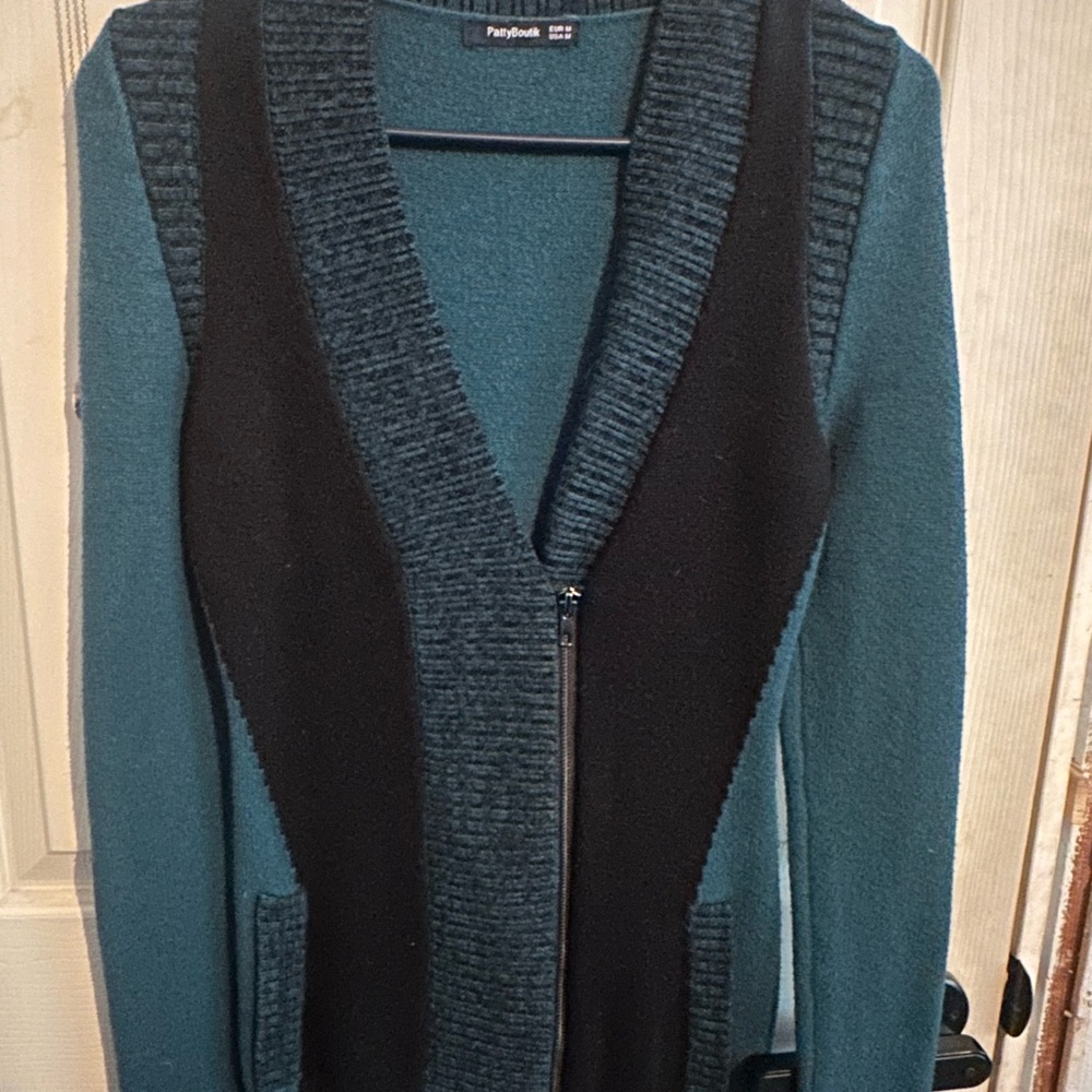 Excellent cond Patty Boutik M Black and Blue Cardigan Modern Color Block Design